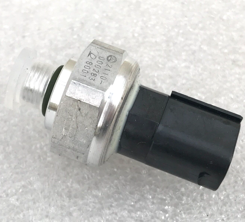 MERCEDES C CLASS W203 W204 *NEW AIR CONDITIONING PRESSURE SENSOR A/C A2110000283