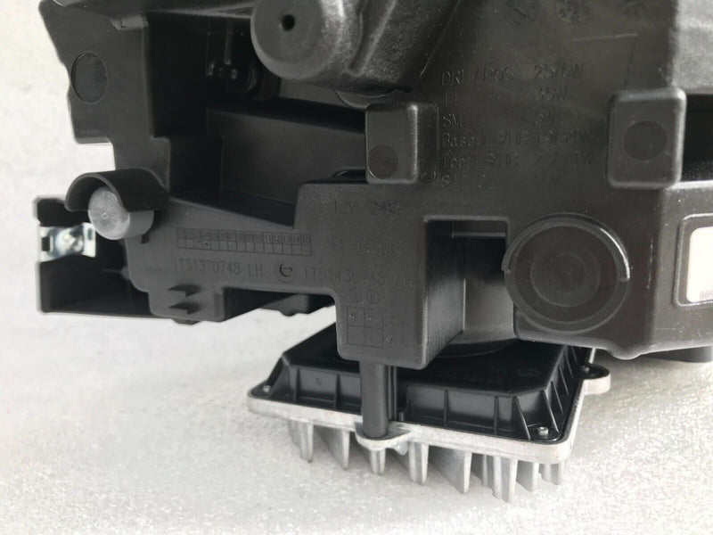 MASERATI GRECALE M182 **NEW GENUINE FRONT HEADLIGHT LAMP LEFT SIDE IT51330748