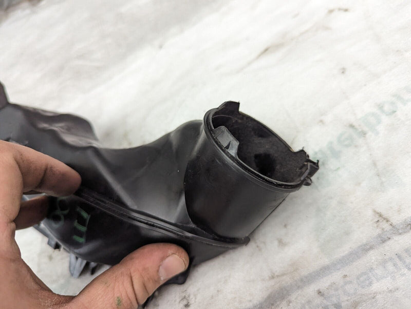 BMW X1 E84 09-15 RIGHT DISCHARGED AIR DUCT GENUINE 7355438