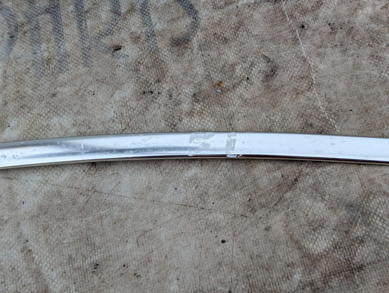SKODA KAROQ NU7 17-21 FRONT RIGHT O/S EXTERIOR TOP CHROME TRIM STRIP 575837643