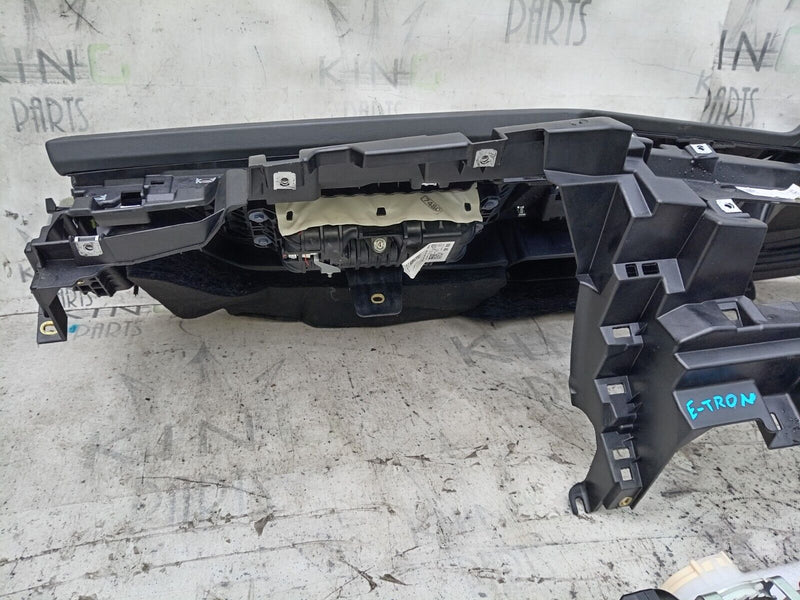 AUDI E-TRON **FULL SET DASHBOARD !! 2x AIRBAG, ECU UNIT MODULE, 4x SEATBELTS