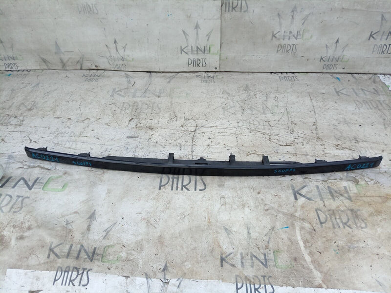 RANGE ROVER EVOQUE L538 TAILGATE BOOT NUMBER PLATE LIGHTS TRIM PANEL