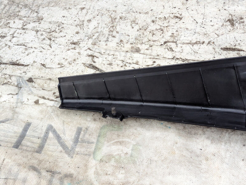 MERCEDES S-CLASS W221 06-13 REAR RIGHT O/S DOOR LOCK SURROUND TRIM A2217380221