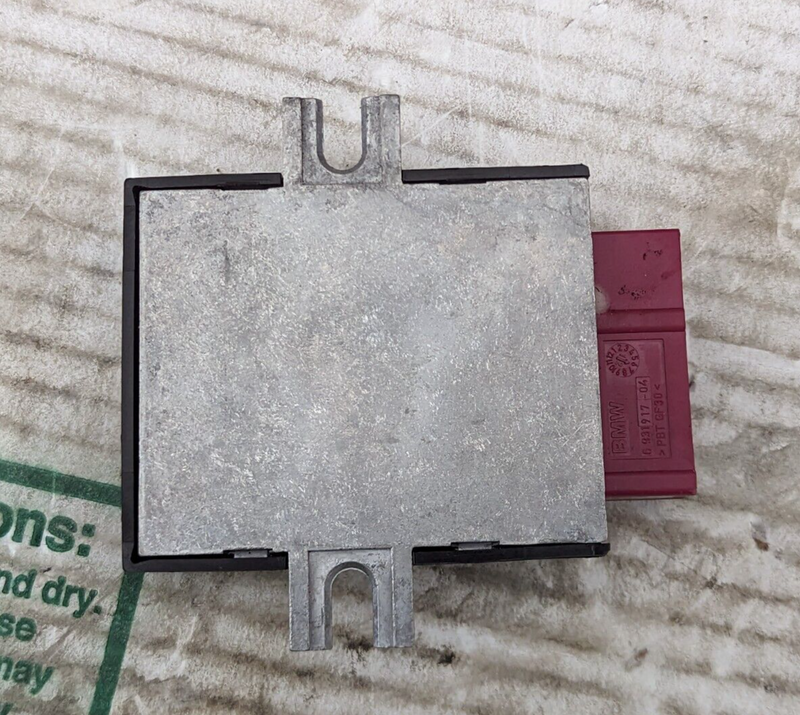 BMW 3 SERIES F30 2011-2019 FUEL PUMP CONTROL UNIT MODULE 7301554 GENUINE