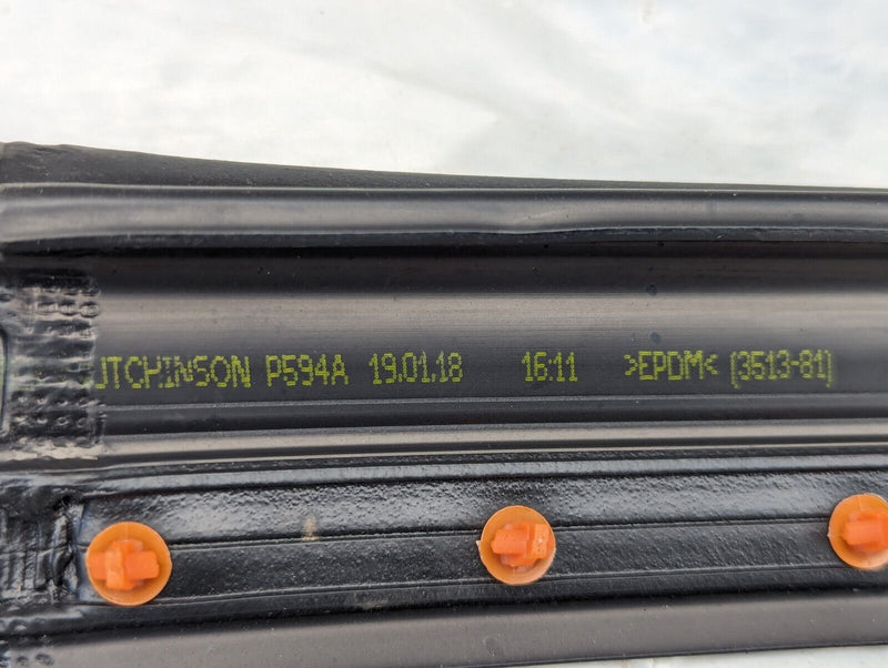 RANGE ROVER EVOQUE L538 2011-2015 REAR RIGHT O/S DOOR SEAL BJ32-25384-A GENUINE