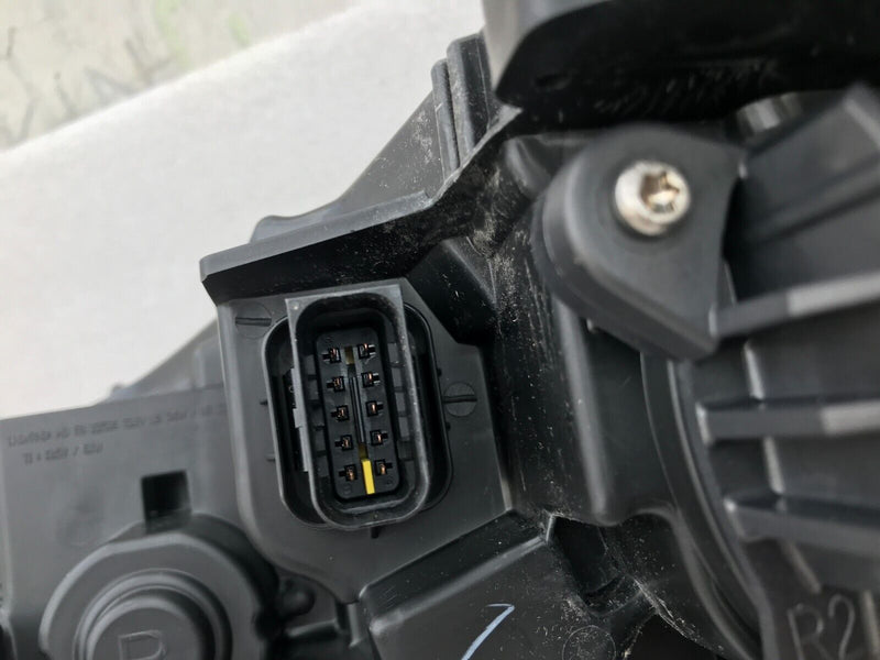 PEUGEOT 208 MK2 P21 *NEW COMPLETE RIGHT DRIVER SIDE FRONT HEADLIGHT 9850177580