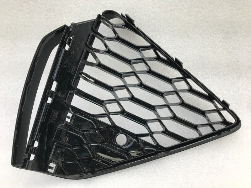 AUDI RS6 C8 2019- FRONT BUMPER RIGHT DRIVER SIDE GRILL TRIM MOULDING 4K8807682D