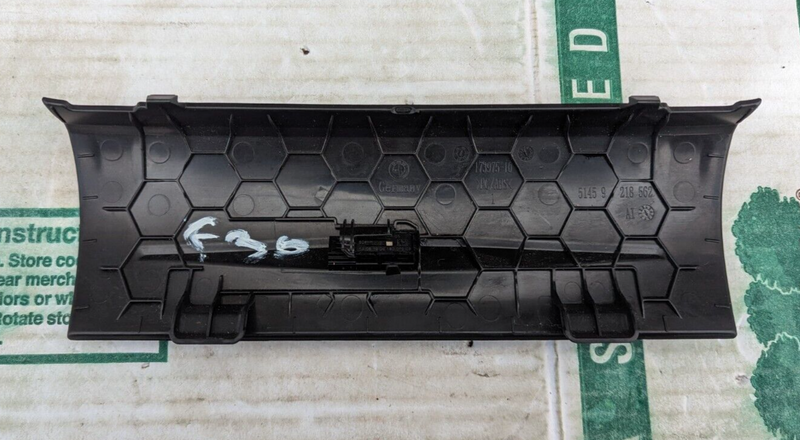 BMW 3 SERIES 2011-2019 DASHBOARD CENTER LOWER TRIM COVER PANEL 9218562 GENUINE