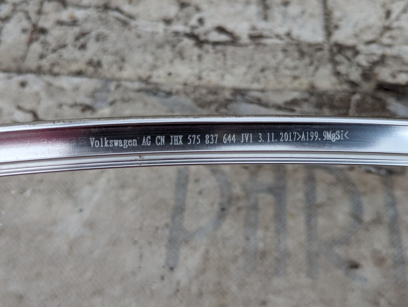SKODA KAROQ NU7 17-21 FRONT LEFT N/S EXTERIOR TOP CHROME TRIM STRIP 575837644