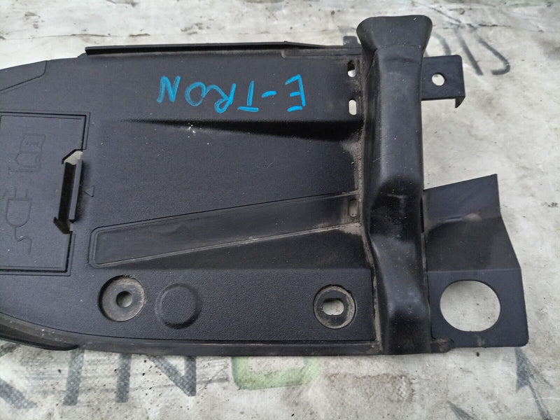 AUDI E-TRON 2018-ON FRONT RIGHT ENGINE COMPARTMENT TRIM COVER 4KE821170 GENUINE