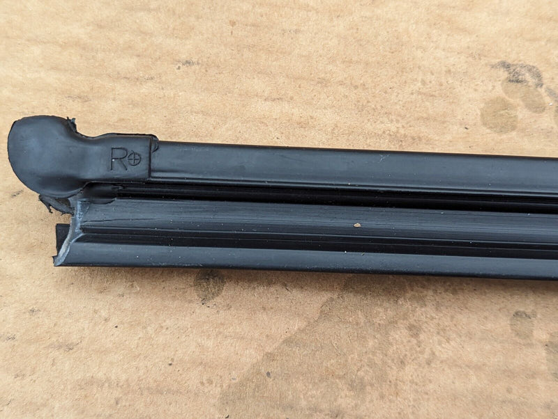 VW GOLF MK7 2012-2020 REAR RIGHT O/S DOOR WINDOW MOLDING TRIM 5G6839479B