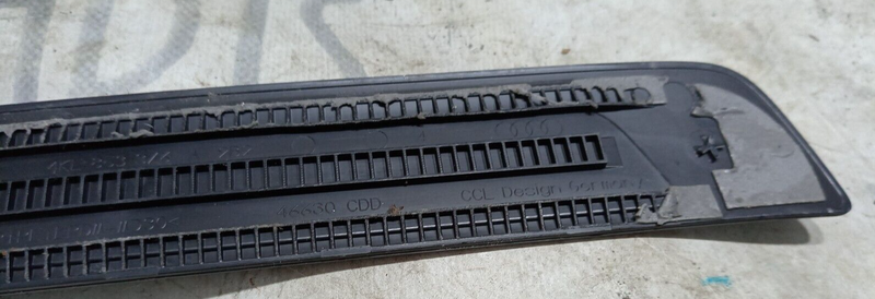 AUDI E-TRON 2018- ON REAR RIGHT O/S SILL ENTRY TRIM STRIP 4KE853376A GENUINE