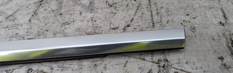 AUDI E-TRON 2018-ON DOOR WINDOW SLOT SEAL 4KE839475 GENUINE