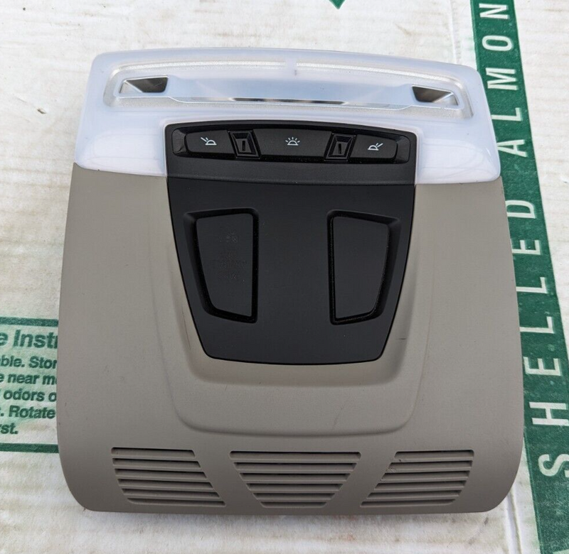 BMW 3 SERIES F30 11-19 FRONT CENTER TOP INTERIOR ROOF READING LIGHT 9288213