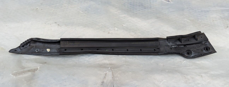 RANGE ROVER EVOQUE L538 2011-2015 REAR LEFT N/S DOOR SEAL BJ32-25385-A GENUINE
