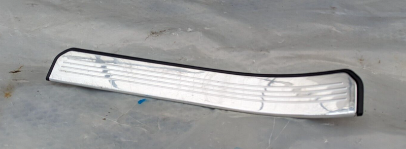 MERCEDES S-CLASS W221 06-13 REAR PASSENGER N/S DOOR ENTRY SILL TRIM A2216800535