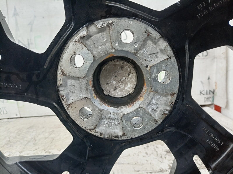 AUDI E-TRON GENUINE ALLOY WHEEL RIM 20' 9Jx20H2 ET38 4KE601025