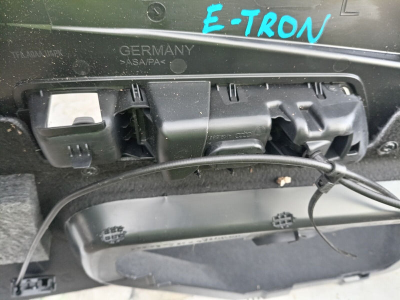 AUDI E-TRON 2018-ON BOOT INTERIOR LEFT N/S BOOT LINING TRIM 4KE863879 GENUINE