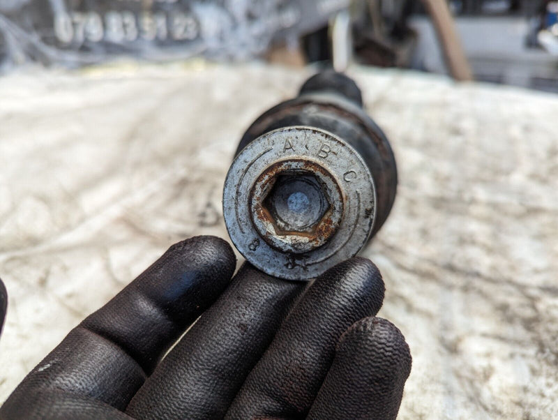 BMW X1 E84 09-15 LEFT PASSENGER SIDE DRIVESHAFT 7591681