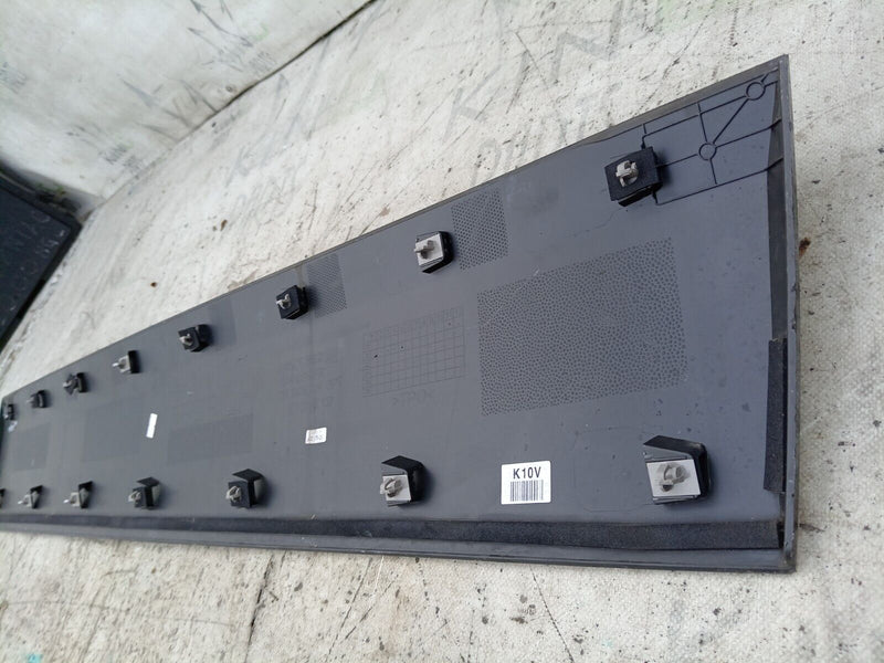 KIA NIRO MK2 SG2 2021 RIGHT SIDE FRONT DOOR TRIM MOULDING PANEL 87723-AT100 M329