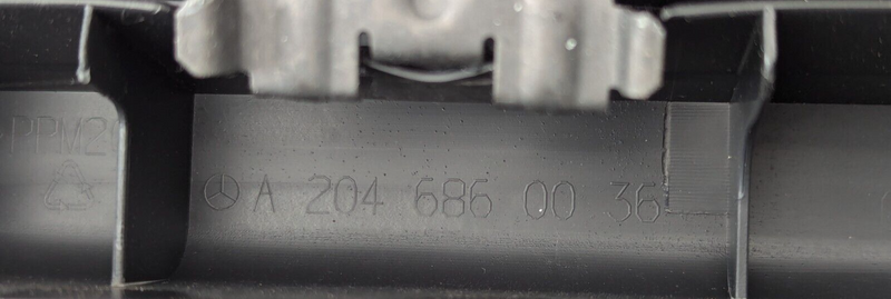 MERCEDES C-CLASS W204 07-11 FRONT RIGHT O/S DOOR RUBBER GASKET SEAL A2046971051