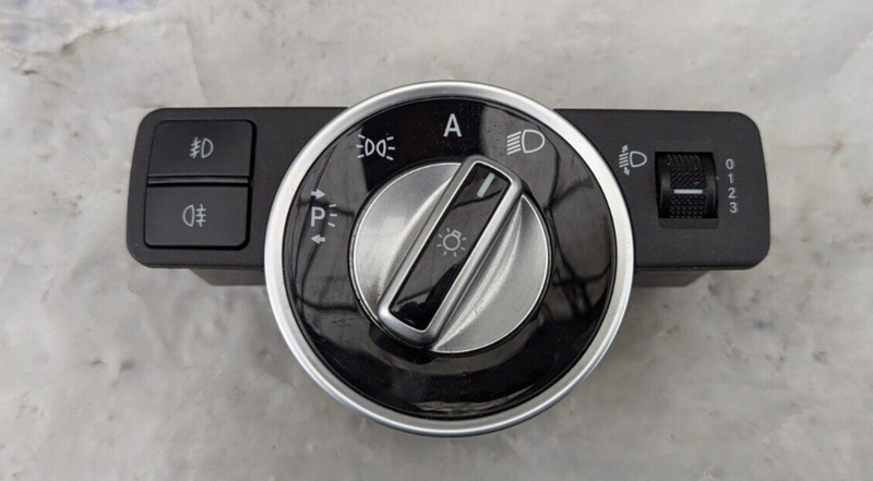 MERCEDES-BENZ C-CLASS W204 07-11 HEADLIGHT CONTROL SWITCH A2049058002 GENUINE