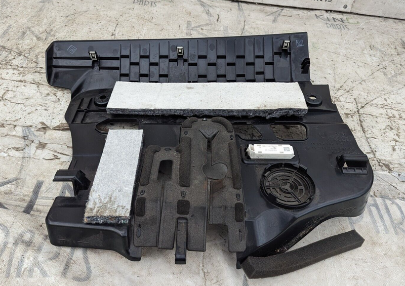 BMW 3 SERIES F30 11-19 FRONT RIGHT O/S LOWER DASHBOARD TRIM W/ LED LIGHT 9218566