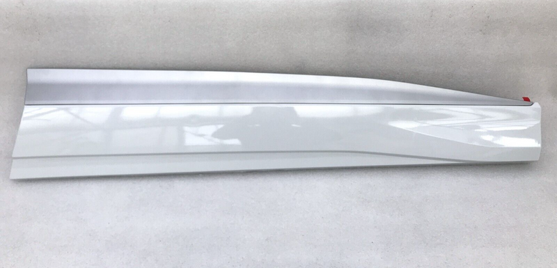 AUDI Q4 E-TRON *NEW FRONT DOOR TRIM MOULDING PANEL RIGHT SIDE 89A.853.960B