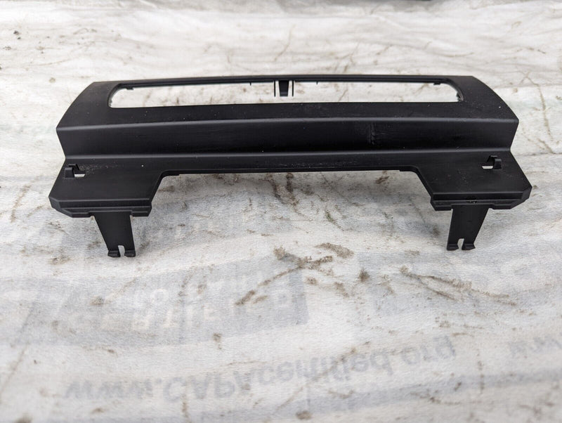 BMW X1 E84 09-15 RADIO SATNAV HEAD UNIT TRIM COVER GENUINE 2991260