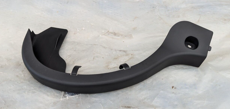 MERCEDES-BENZ C-CLASS W204 07-11 REAR LEFT BOOT LID HINGE COVER A2048210189
