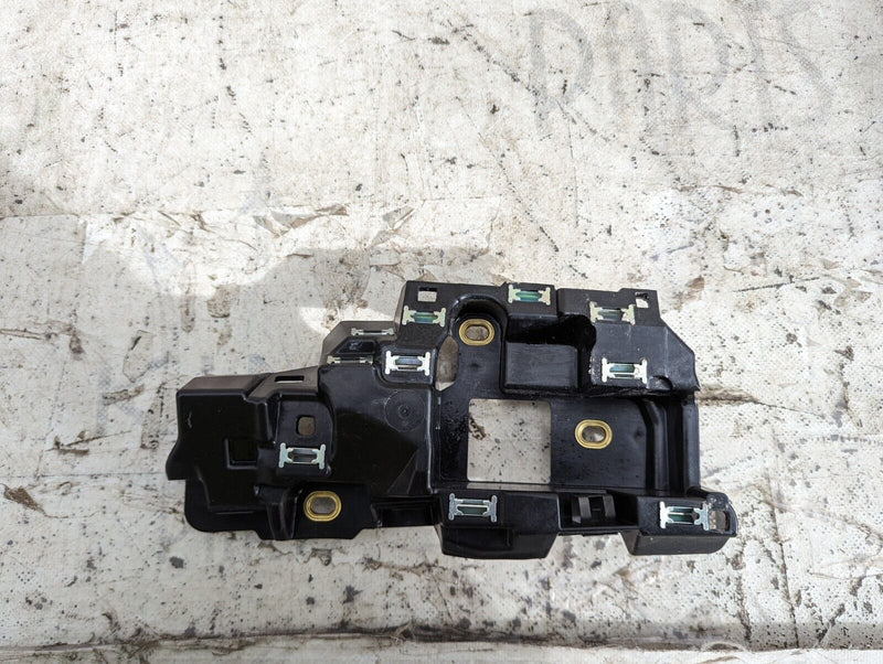AUDI E-TRON 2018-ON DASHBOARD LEFT N/S CARRIER TRIM BRACKET 4KR857735 GENUINE