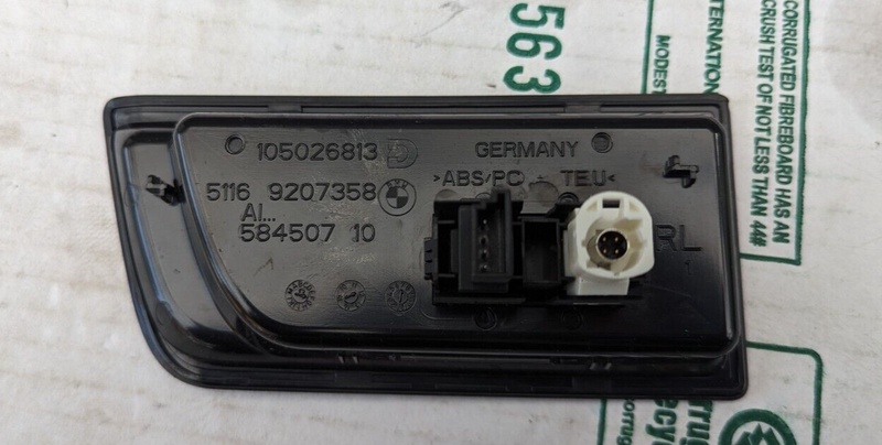 BMW 3 SERIES F30 2011-2019 CENTER CONSOLE AUX USB PORT SOCKET PANEL 9207358