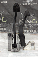 BMW X1 E84 09-15 2.0 MANUAL TRANSMISSION PEDAL BOX GENUINE 6779378