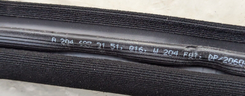 MERCEDES C-CLASS W204 07-11 REAR RIGHT O/S DOOR RUBBER GASKET SEAL A2046970151
