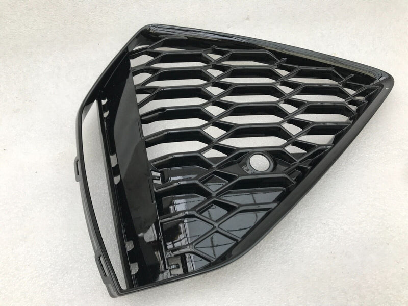 AUDI RS7 C8 2019- FRON BUMPER LEFT PASSENGER SIDE GRILL TRIM MOULDING 4K8807681D
