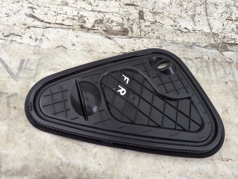 SKODA KAROQ NU7 17-21 FRONT RIGHT O/S DOOR INNER PANEL COVER 575837916 GENUINE