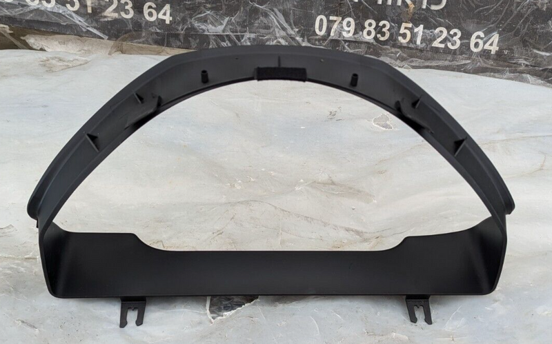 MERCEDES-BENZ C-CLASS W204 07-11 INSTRUMENT CLUSTER SURROUND TRIM A2046800007