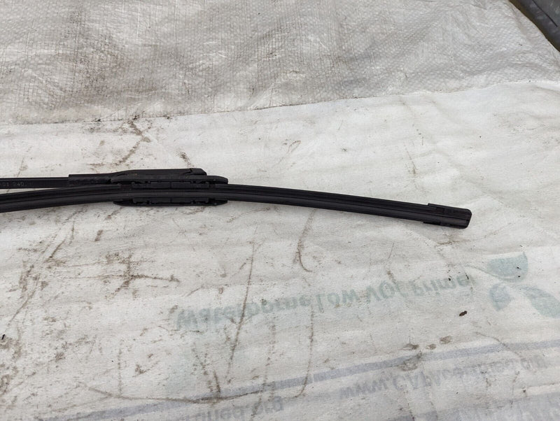 BMW X1 E84 09-15 WINDSHIELD WIPER ARM PASSENGER SIDE 2990149
