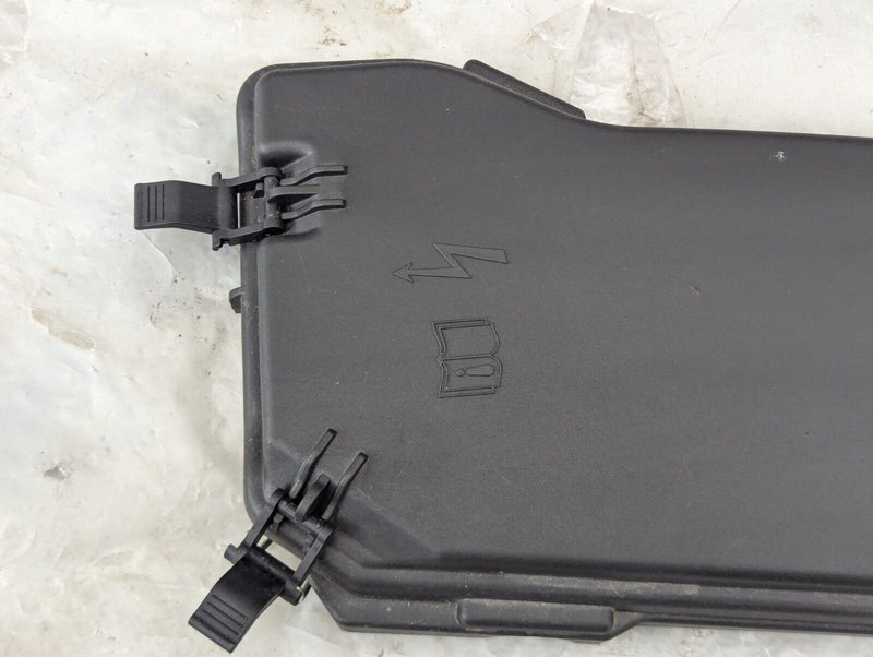 MERCEDES-BENZ C-CLASS W204 07-11 FUSE BOX LID COVER A2045400182 GENUINE