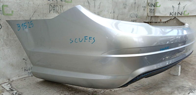 MERCEDES W204 AMG SPORT 07-10 GENUINE FRONT BUMPER 4x PDC SENSOR & WIRING