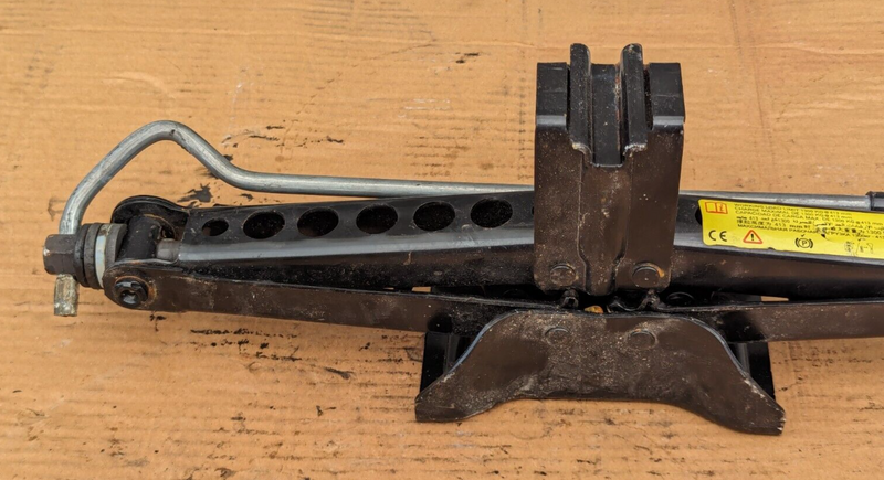 RANGE ROVER EVOQUE L538 2.2L DIESEL 2011-2015 CAR JACK 6G92-17080-DC GENUINE