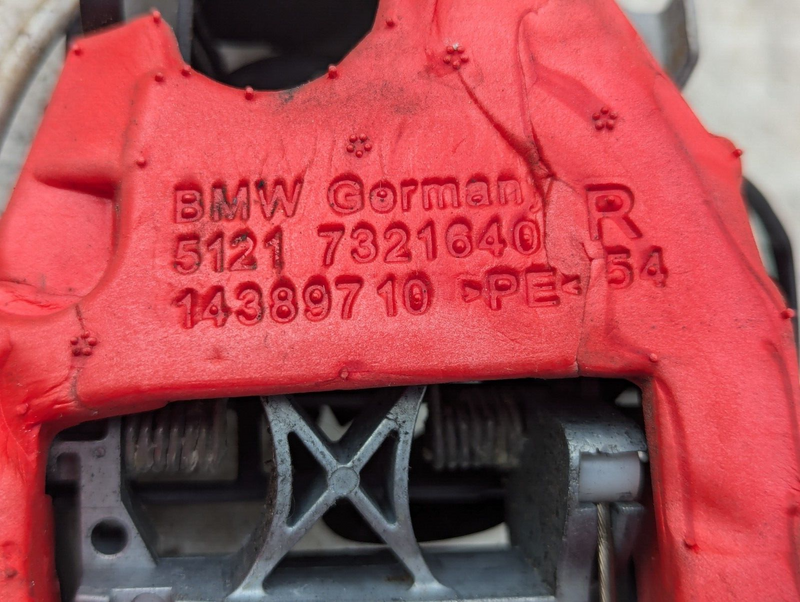 BMW 3 SERIES F30 11-19 FRON RIGHT O/S DOOR HANDLE CARRIER W/DOOR LOCK MECHANISM