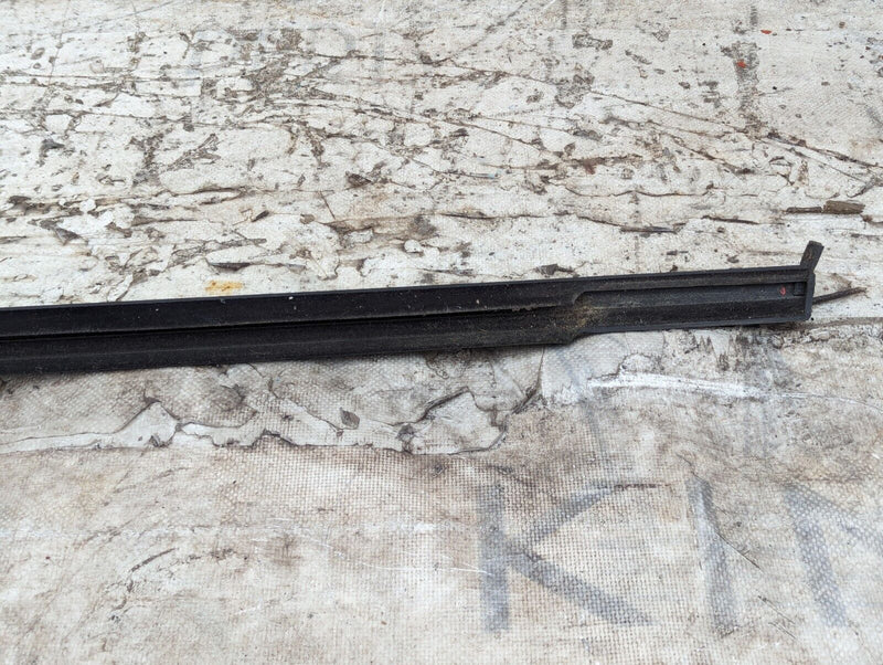 MERCEDES S-CLASS W221 06-13 REAR RIGHT O/S TOP DOOR CHROME MOLDING STRIP GENUINE