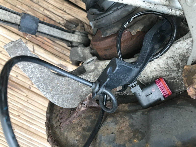 MERCEDES W221 S320 LEFT SIDE REAR LEG 4x WISHBONE, DRIVESHAFT HUB, BRAKE CALIPER