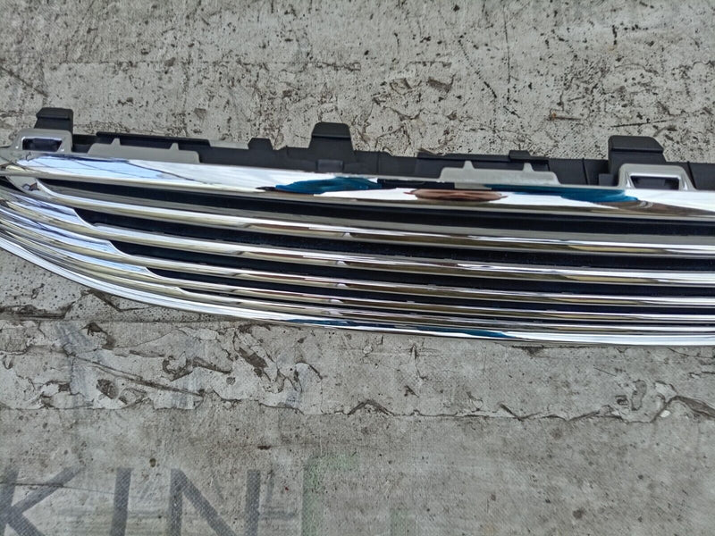 FORD FIESTA MK8 16-21 FRONT BUMPER CHROME SURROUND GRILLE (AFTERMARKET)