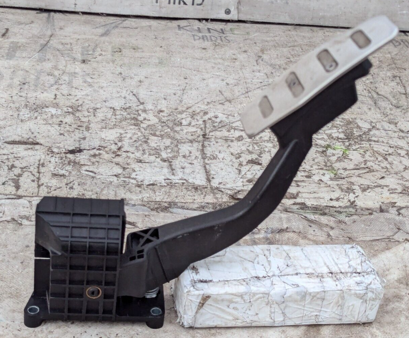 FIAT ABARTH 500 2008-2015 ACCELERATOR THROTTLE PEDAL 518337230 GENUINE