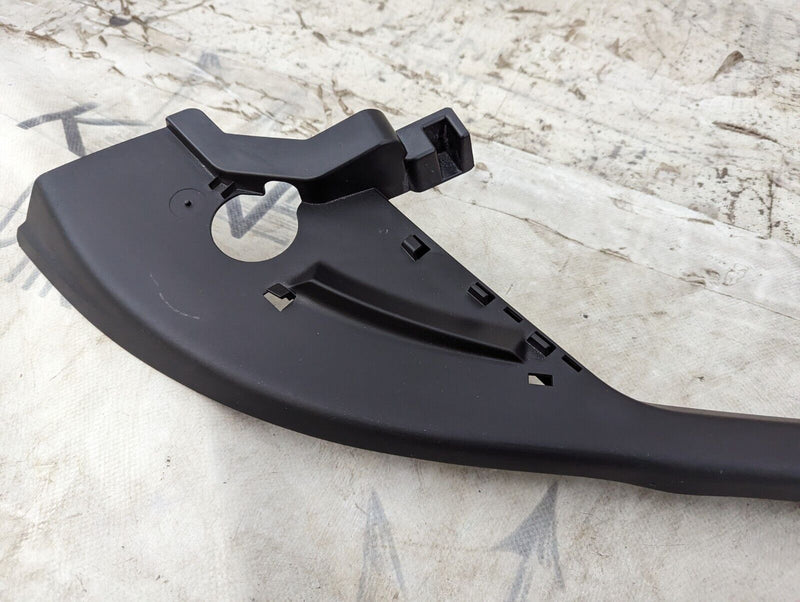 AUDI E-TRON 2018-ON LEFT N/S DOOR WINDOW FRAME TRIM 4KE867609 GENUINE