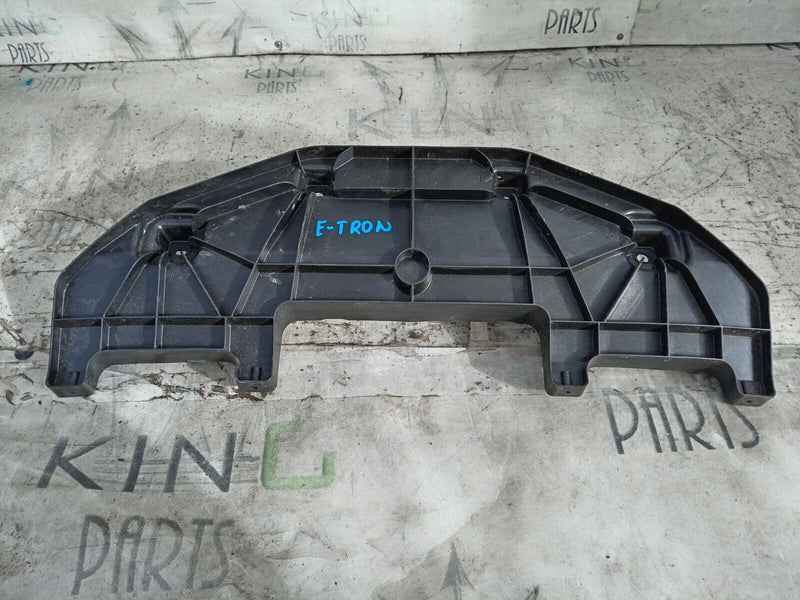 AUDI E-TRON 2018-ON REAR BUMPER REINFORCEMENT RETAILER PLATE 4KE807329 GENUINE