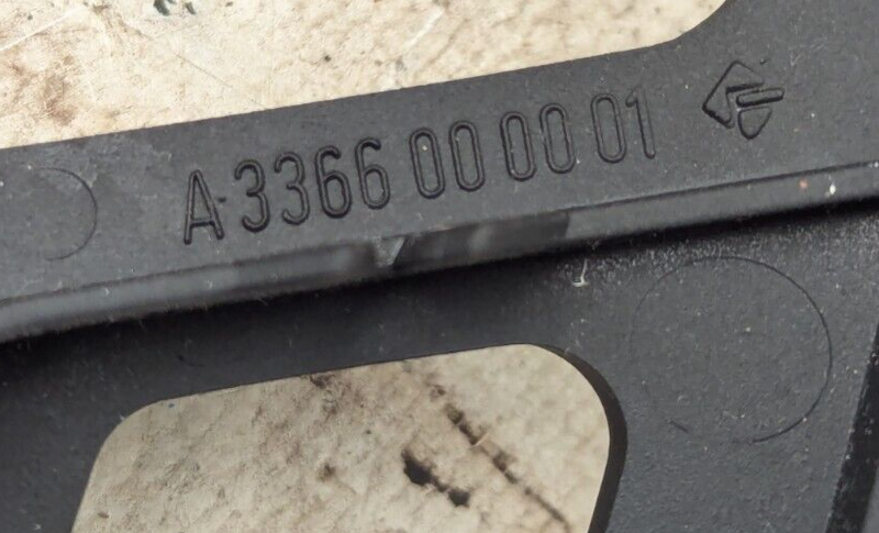MERCEDES S CLASS W221 06-13 FRONT RIGHT O/S INNER DOOR HANDLE TRIM A3364010001