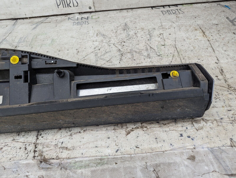 AUDI E-TRON 2018-ON FRONT DOOR LEFT N/S MOLDING TRIM 4KE853059A GENUINE